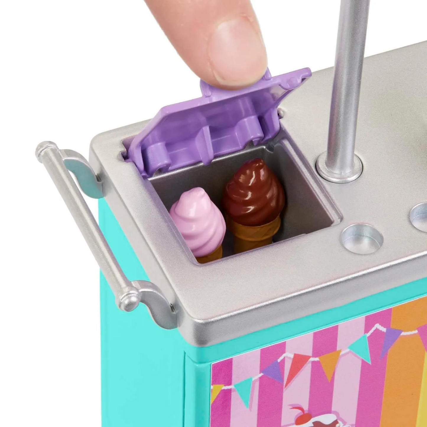 Barbie Beach Boardwalk with Barbie “Brooklyn” & “Malibu” Dolls, Food Stand, Kiosk & 30+ Accessories - 3Y+